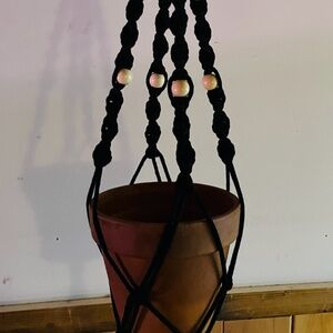 Macrame plant hanger